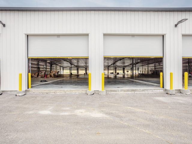 photo of Amazon Airport Hub Exterior